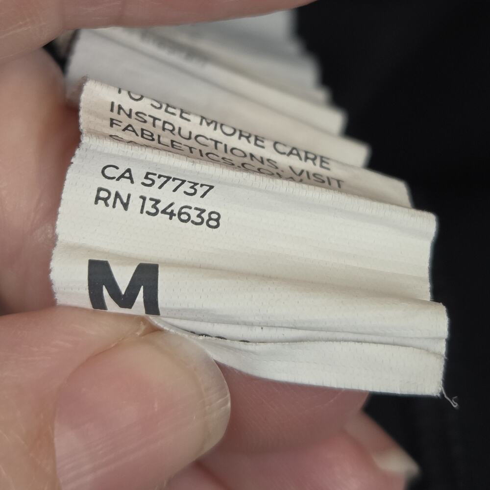 Fabletics Fundamental Shorts Mens Medium Green Black Lot (2) Athletic Gym 7 in - Picture 5 of 13